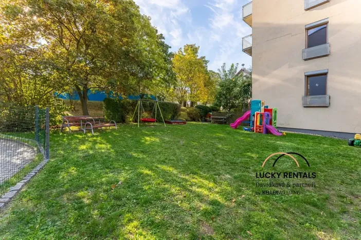 Pronájem bytu 3+kk, Praha - Střížkov, Jitravská, 97 m2