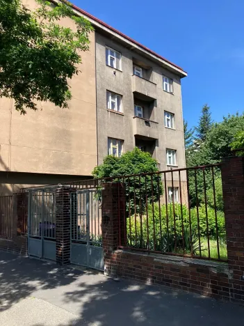 Pronájem bytu 2+kk, Praha - Žižkov, Jeseniova, 50 m2