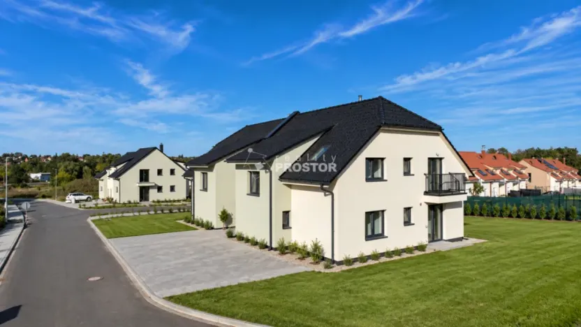 Prodej bytu 3+kk, Nučice, U zastávky, 99 m2