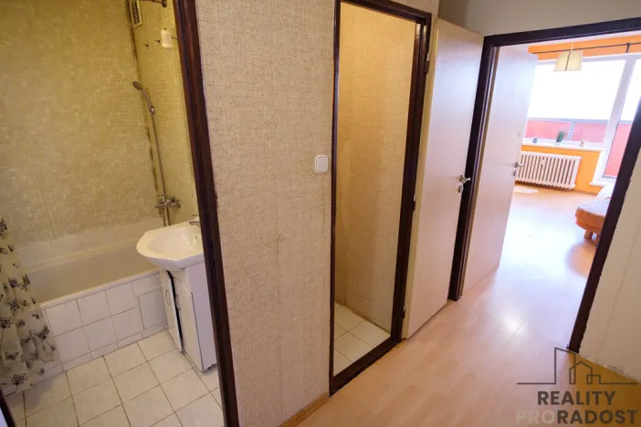 Prodej bytu 1+kk, Ostrava, Varenská, 25 m2