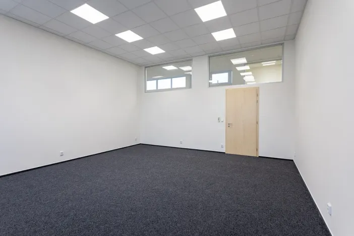 Pronájem kanceláře, Brno - Horní Heršpice, Traťová, 38 m2