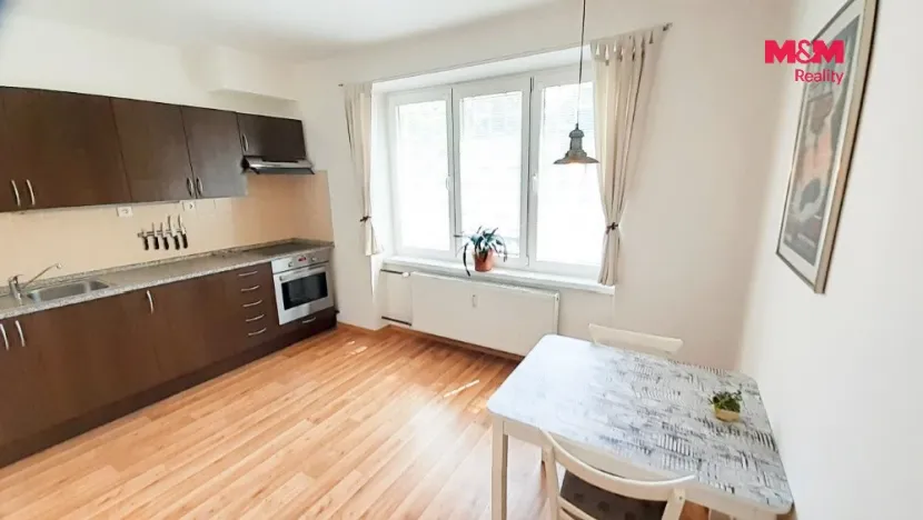 Pronájem bytu 1+1, Praha - Vršovice, Arménská, 37 m2