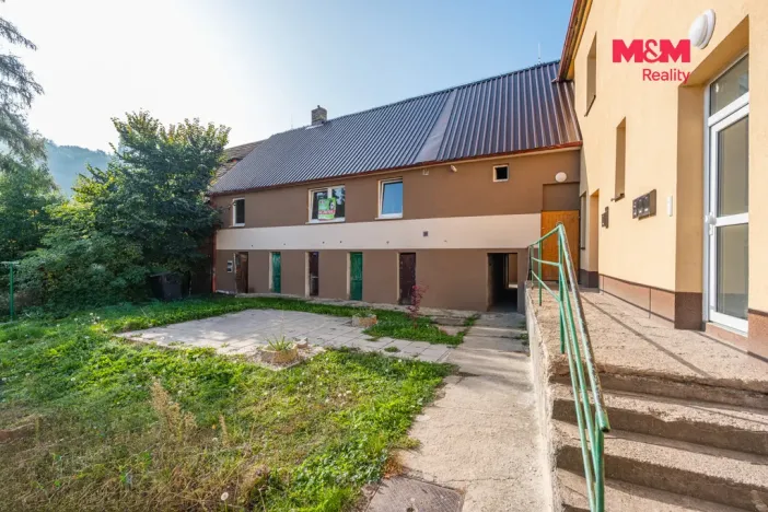 Prodej bytu 2+1, Kryry, náměstí Československé armády, 64 m2