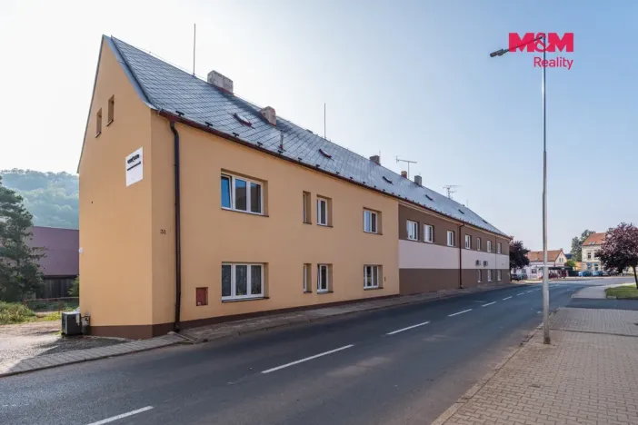 Prodej bytu 2+1, Kryry, náměstí Československé armády, 64 m2