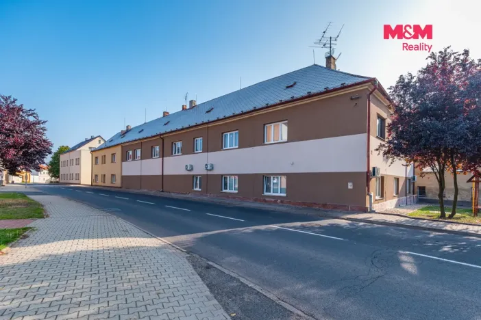 Prodej bytu 2+1, Kryry, náměstí Československé armády, 64 m2
