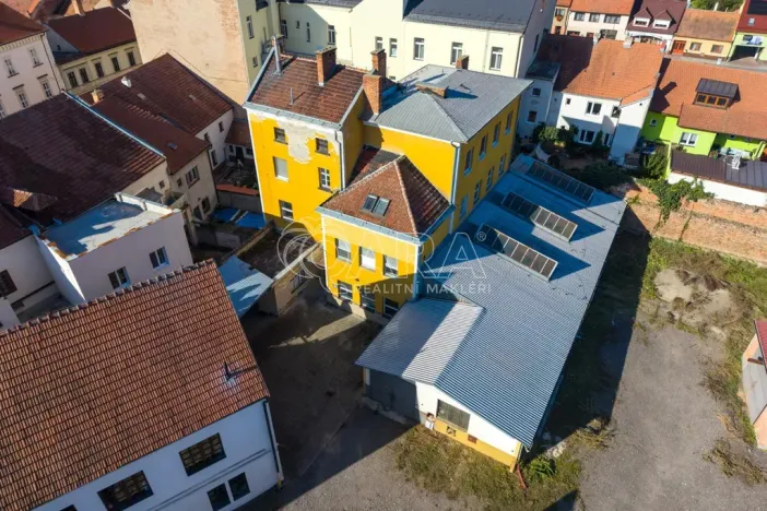 Prodej výrobních prostor, Ivančice, Palackého náměstí, 1196 m2