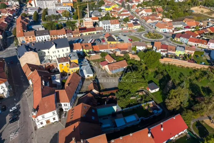 Prodej výrobních prostor, Ivančice, Palackého náměstí, 1196 m2