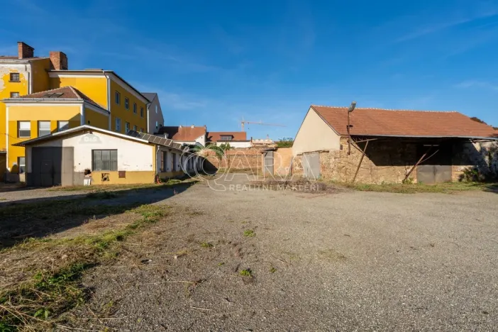 Prodej výrobních prostor, Ivančice, Palackého náměstí, 1196 m2