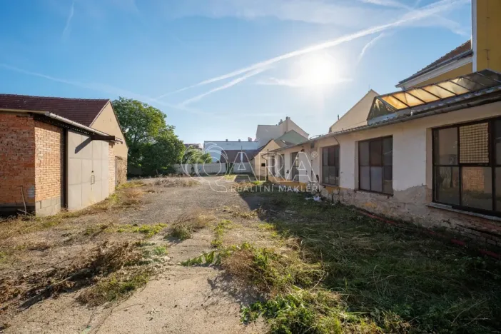 Prodej výrobních prostor, Ivančice, Palackého náměstí, 1196 m2