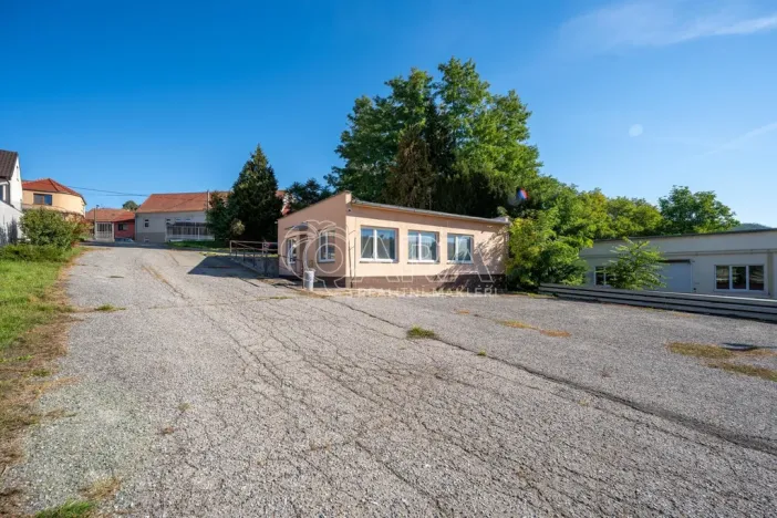 Prodej výrobních prostor, Ivančice, Kounická, 1474 m2