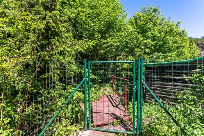 Prodej chaty, Černolice, V Dolečku, 28 m2