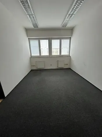 Pronájem kanceláře, Brno, Jana Babáka, 32 m2