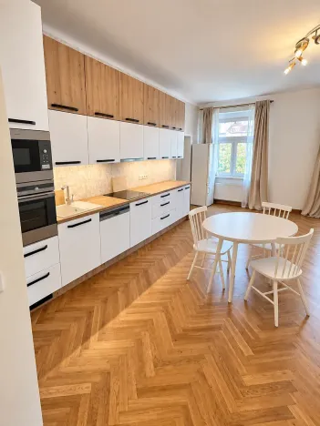 Pronájem bytu 2+kk, Praha - Žižkov, U kněžské louky, 80 m2