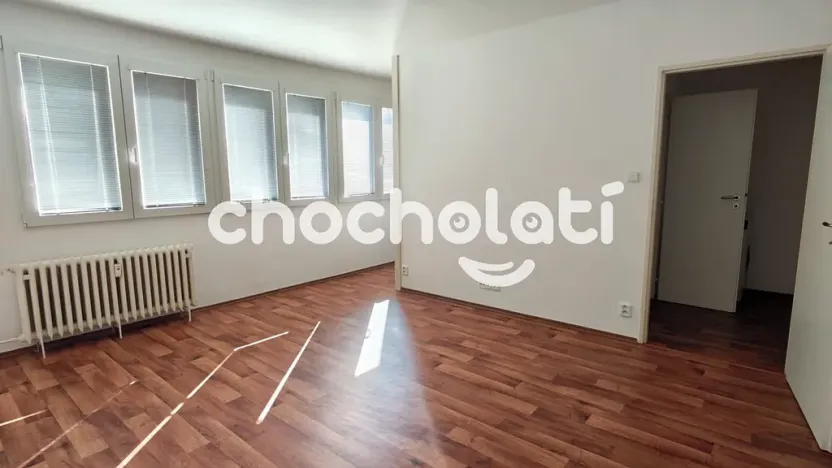 Pronájem bytu 1+kk, Pardubice, Varšavská, 28 m2