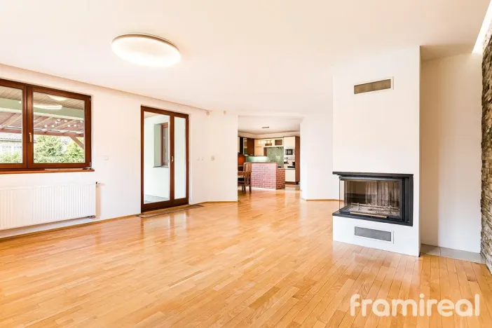 Prodej rodinného domu, Ohrobec, Krátká, 400 m2