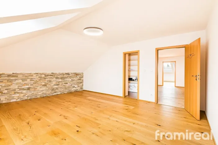 Prodej rodinného domu, Ohrobec, Krátká, 400 m2