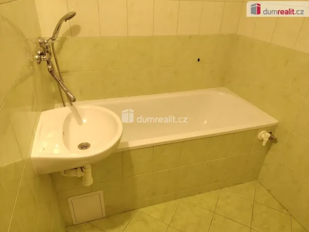 Pronájem bytu 3+1, Děčín - Děčín VI-Letná, U Tvrze, 72 m2