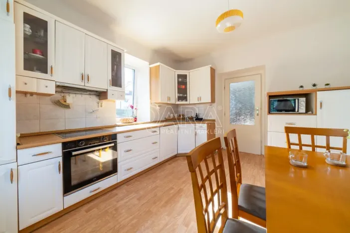 Pronájem rodinného domu, Slatiňany, Staré náměstí, 250 m2