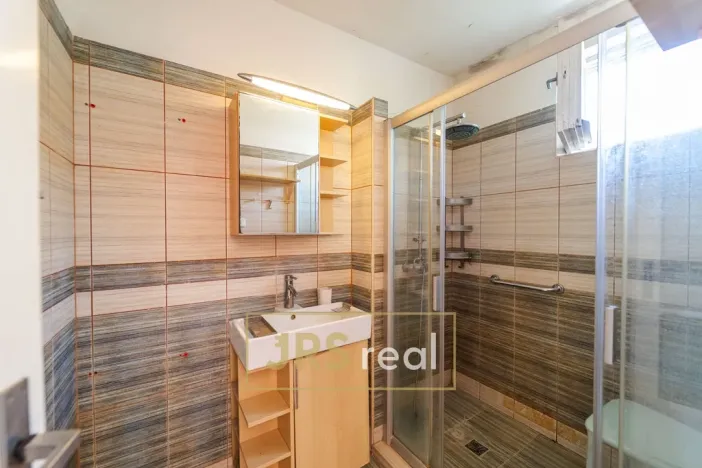 Prodej rodinného domu, Týnec, 312 m2