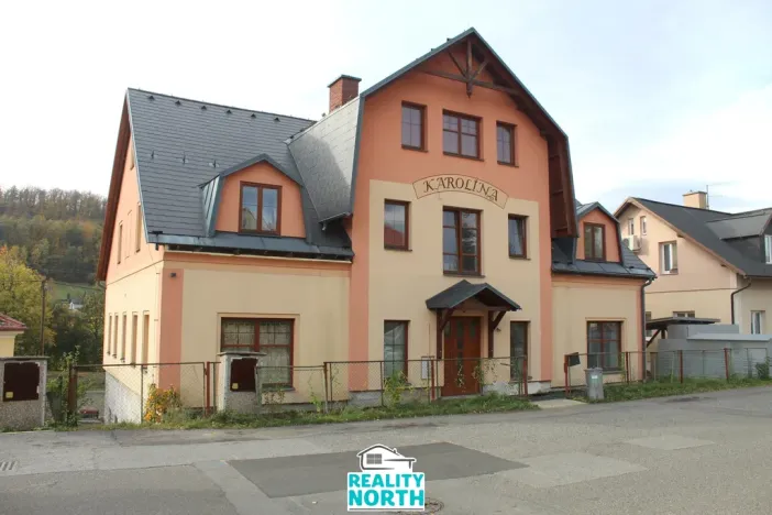 Prodej podílu 1/2 rodinného domu, Hejnice, Klášterní, 690 m2