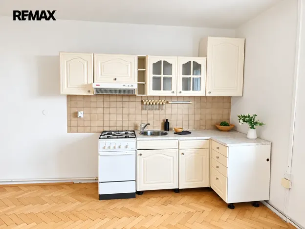 Prodej bytu 1+kk, Litvínov - Horní Litvínov, Podkrušnohorská, 38 m2
