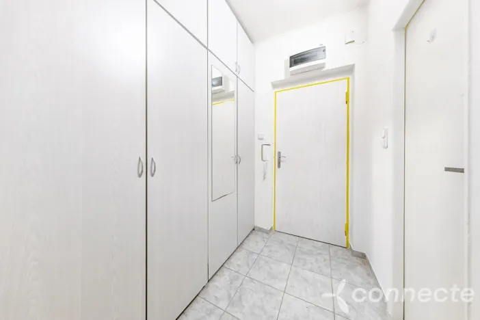 Prodej bytu 1+kk, Praha - Zbraslav, Spojařů, 32 m2