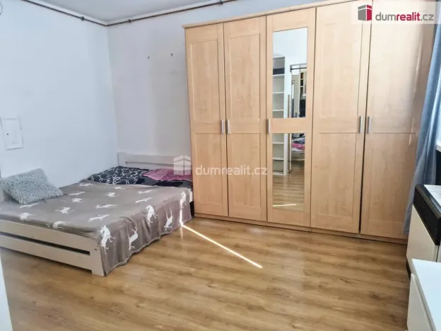 Pronájem bytu 1+1, Uherské Hradiště - Jarošov, Louky, 36 m2