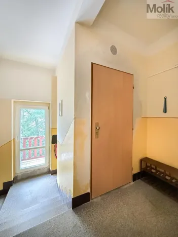 Prodej bytu 1+kk, Litvínov - Horní Litvínov, Podkrušnohorská, 33 m2