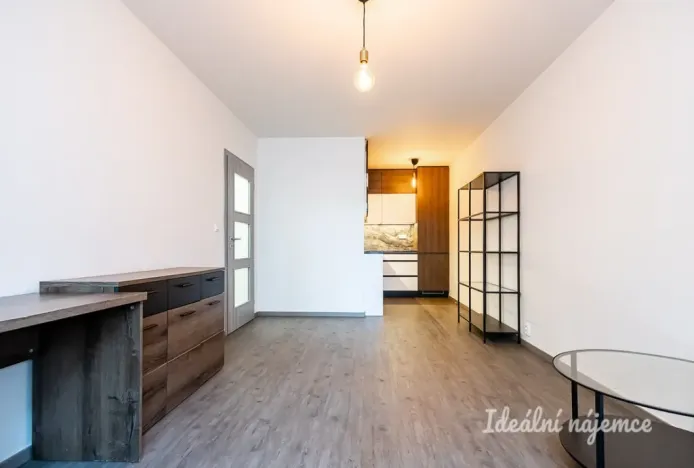 Pronájem bytu 2+kk, Praha - Horní Měcholupy, Nad přehradou, 43 m2