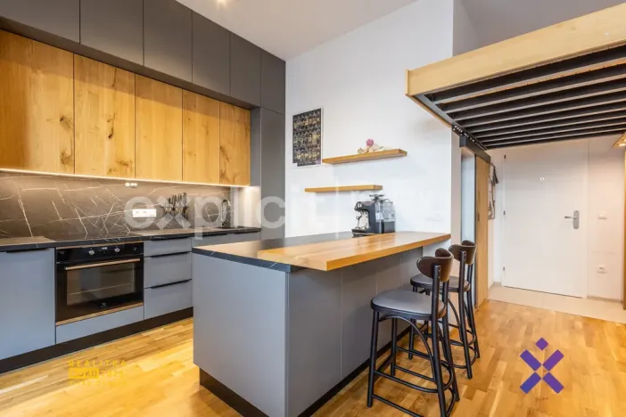 Pronájem bytu 1+kk, Zlín, Lorencova, 28 m2