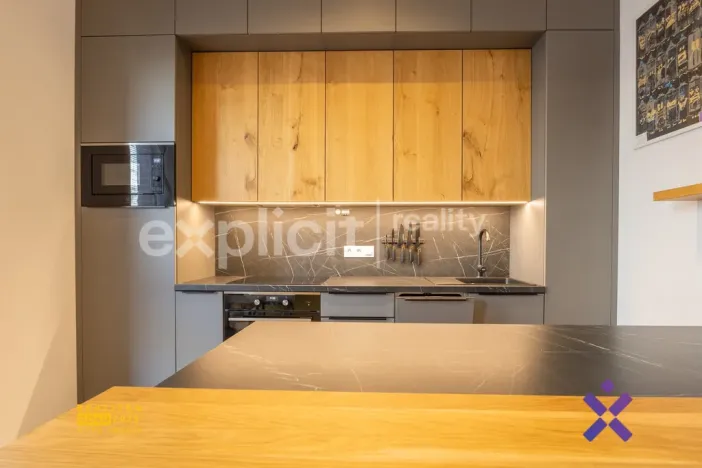 Pronájem bytu 1+kk, Zlín, Lorencova, 28 m2