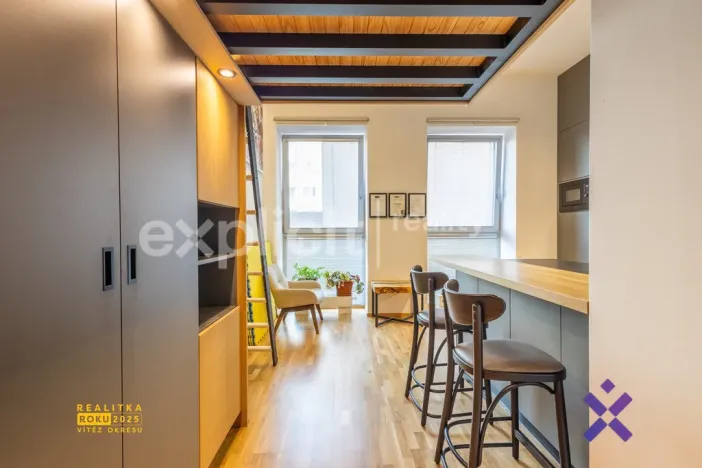 Pronájem bytu 1+kk, Zlín, Lorencova, 28 m2