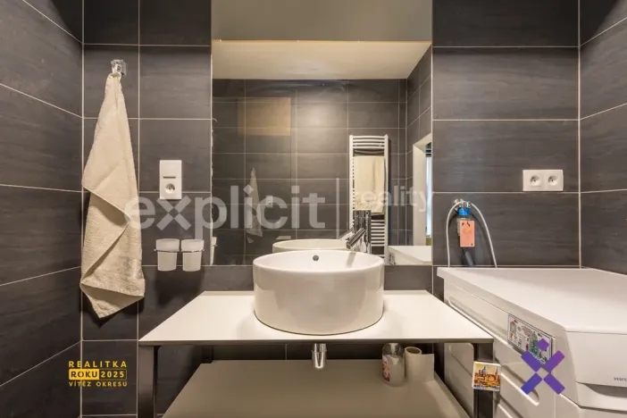 Pronájem bytu 1+kk, Zlín, Lorencova, 28 m2