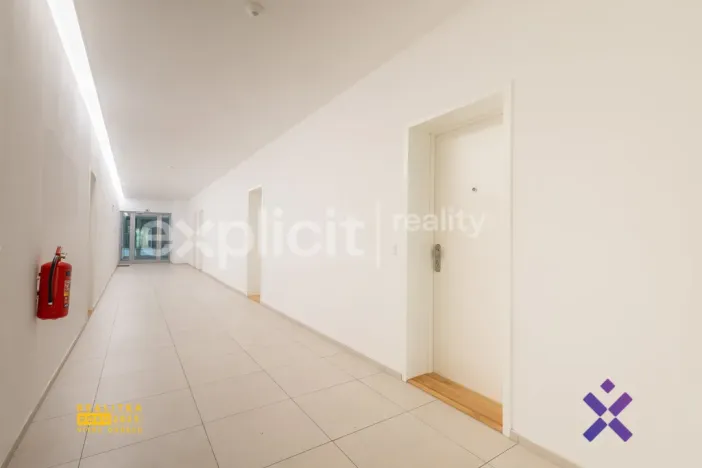 Pronájem bytu 1+kk, Zlín, Lorencova, 28 m2
