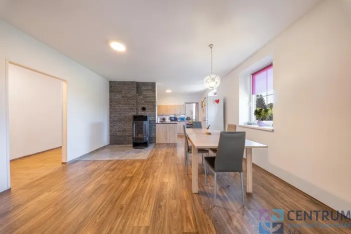 Prodej vícegeneračního domu, Veselá, 265 m2