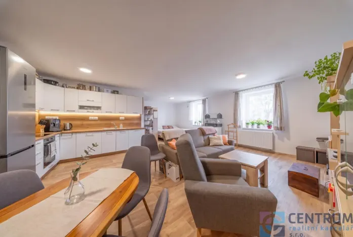 Prodej vícegeneračního domu, Veselá, 265 m2