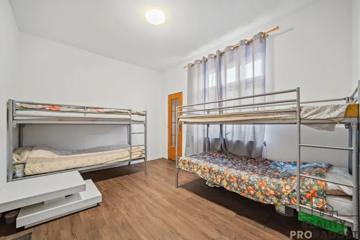 Pronájem pokoje, Sezemice, 30 m2