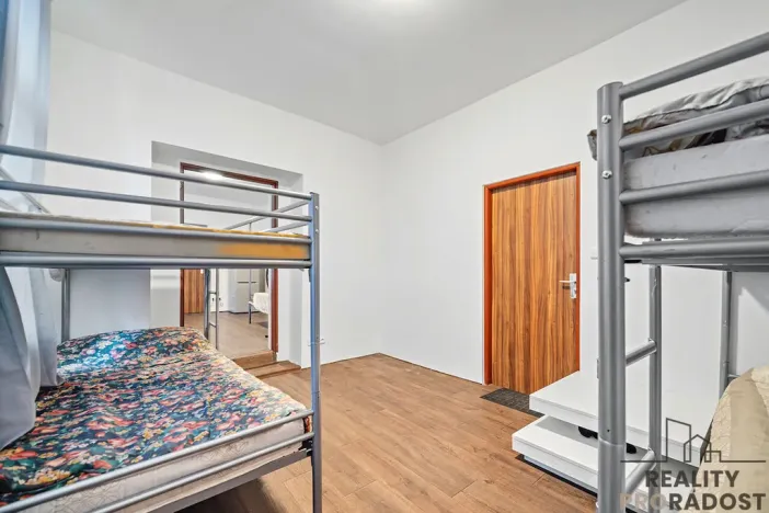 Pronájem pokoje, Sezemice, 30 m2