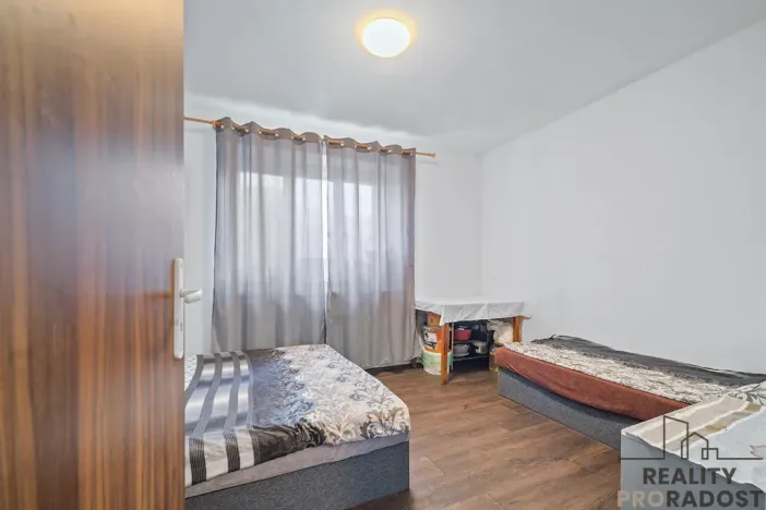 Pronájem pokoje, Sezemice, 30 m2