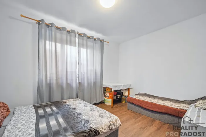 Pronájem pokoje, Sezemice, 30 m2