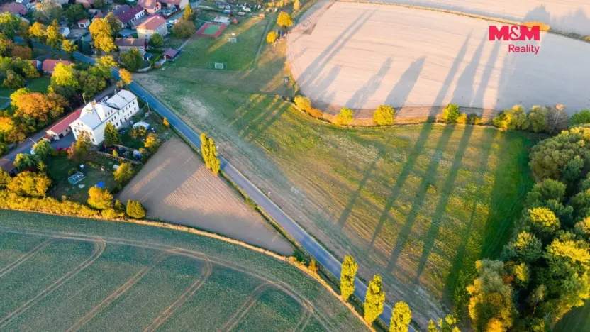 Prodej pozemku pro bydlení, Šípy, 4405 m2