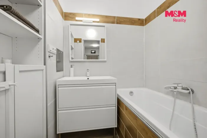 Prodej bytu 3+1, Tuchořice, 80 m2