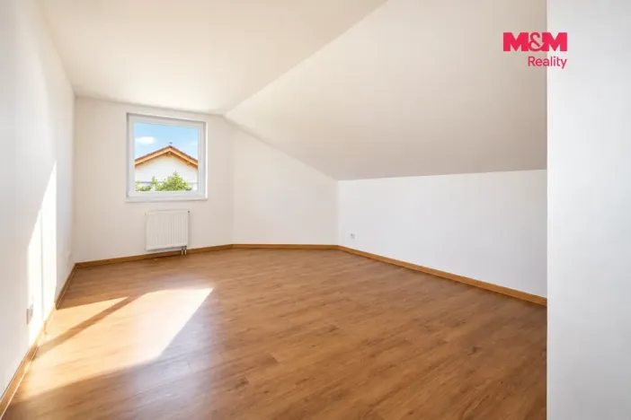 Pronájem rodinného domu, Hory, 125 m2