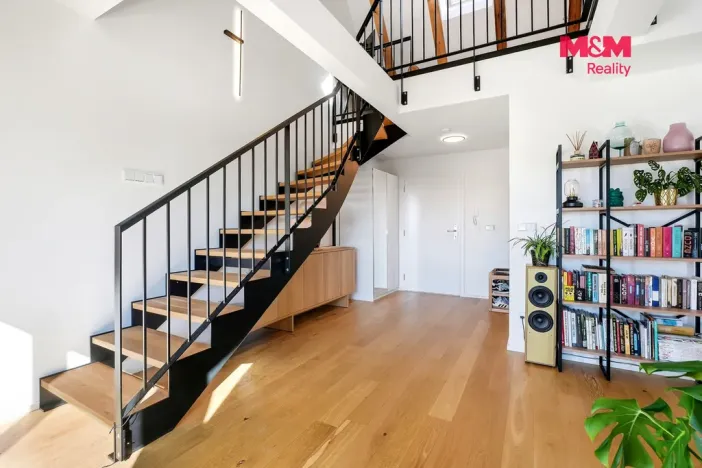 Prodej bytu 2+kk, Praha - Jinonice, Řeporyjská, 79 m2