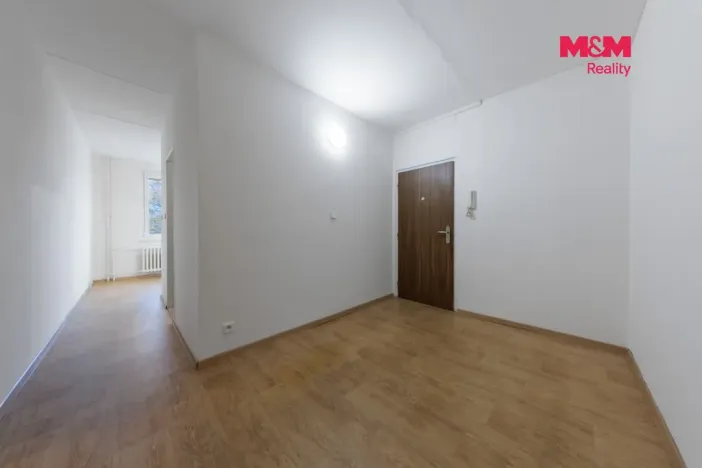 Prodej bytu 2+1, Ostrov, Lidická, 61 m2