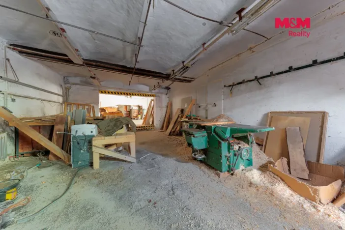 Prodej výrobních prostor, Nejdek, Závodu míru, 2388 m2