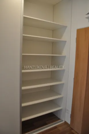 Pronájem bytu 1+kk, České Budějovice - České Budějovice 2, Volejbalistů, 30 m2