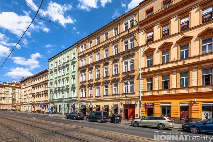 Pronájem bytu 1+kk, Praha - Smíchov, Nádražní, 28 m2