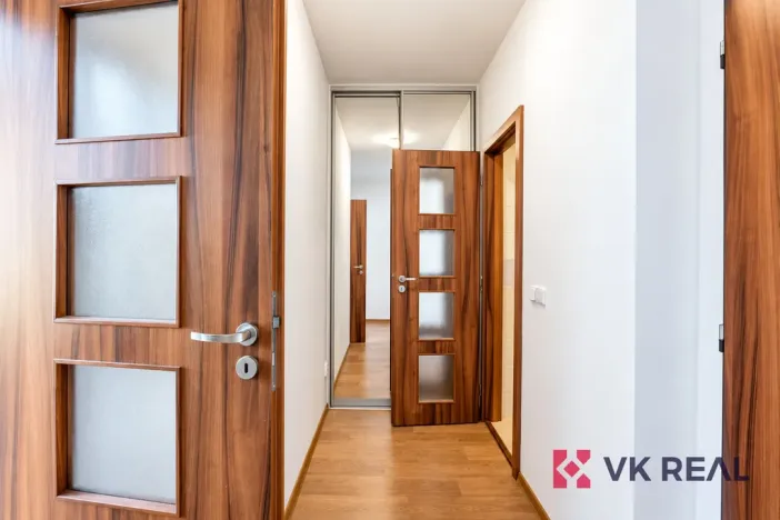 Prodej činžovního domu, Praha - Horní Počernice, Rožnovská, 569 m2