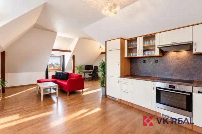 Prodej činžovního domu, Praha - Horní Počernice, Rožnovská, 569 m2